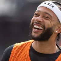 Corinthians 'acelera' para renovar com Memphis Depay