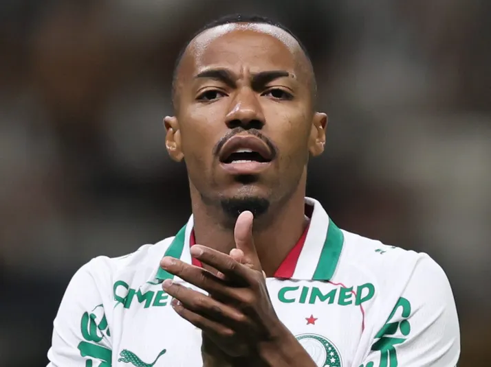 Marlon Freitas virou alvo da torcida do Palmeiras