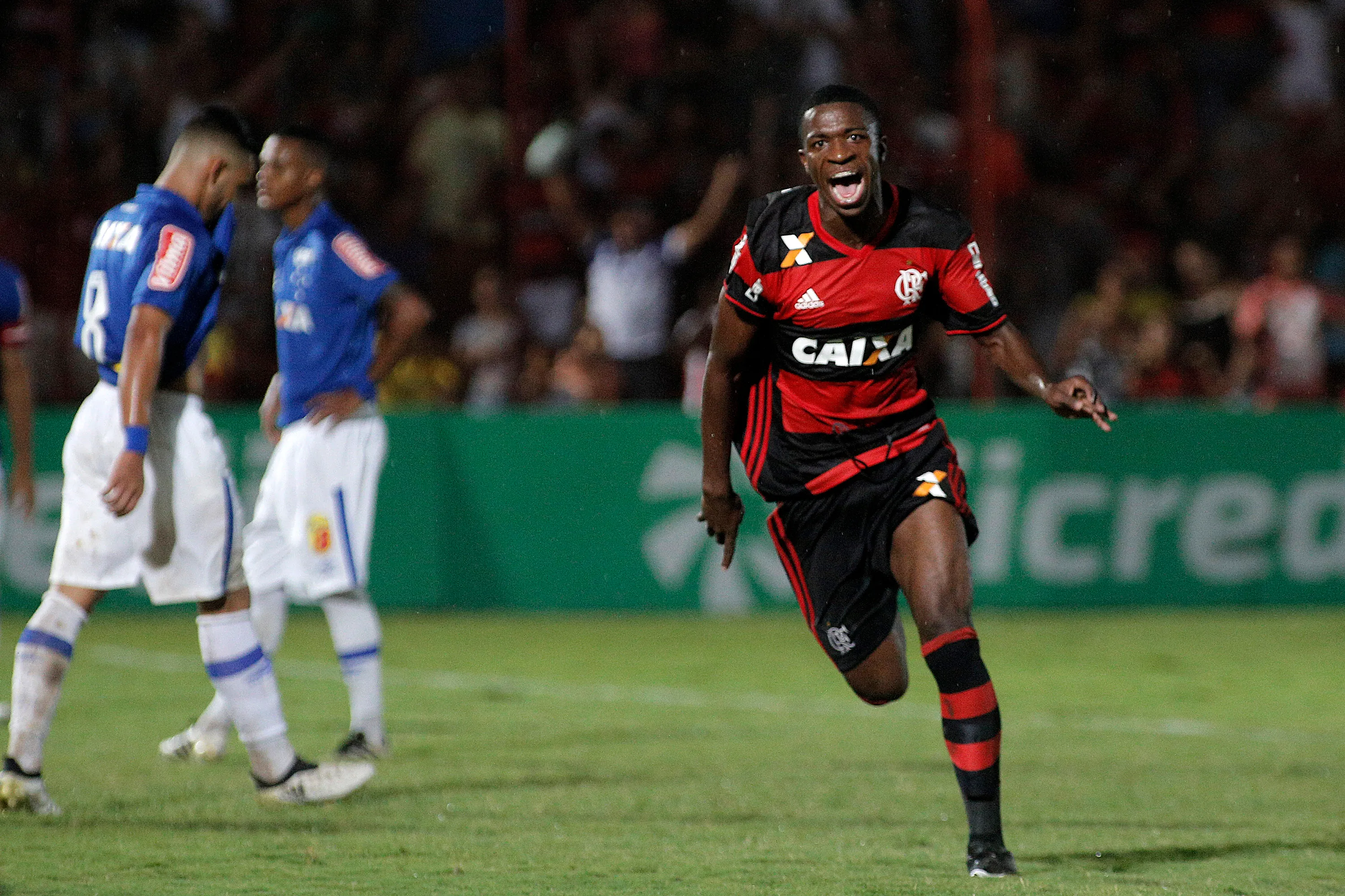 SP – Osasco – 15/01/2017 – Copa Sao Paulo 2017, Cruzeiro X Flamengo – jogador Vinicius Junior comemora o gol marcado por Jean Lucas do Flamengo no Estadio Prefeito Jose Liberatti pela Copa Sao Paulo 2017. Foto: Daniel Vorley/AGIF