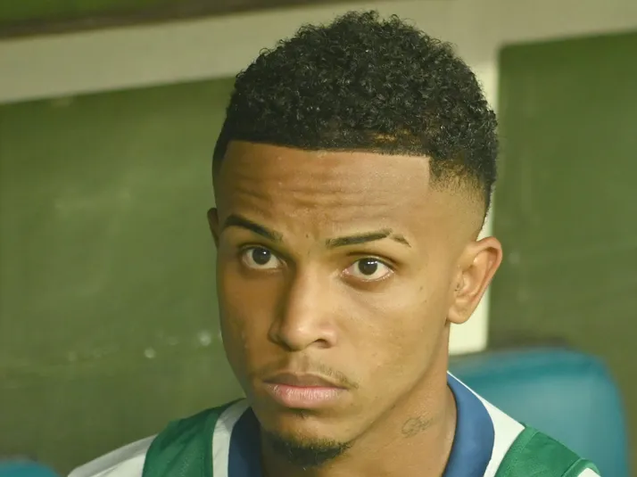 Kayky vê negociação travada no Corinthians por caso Kauê Furquim