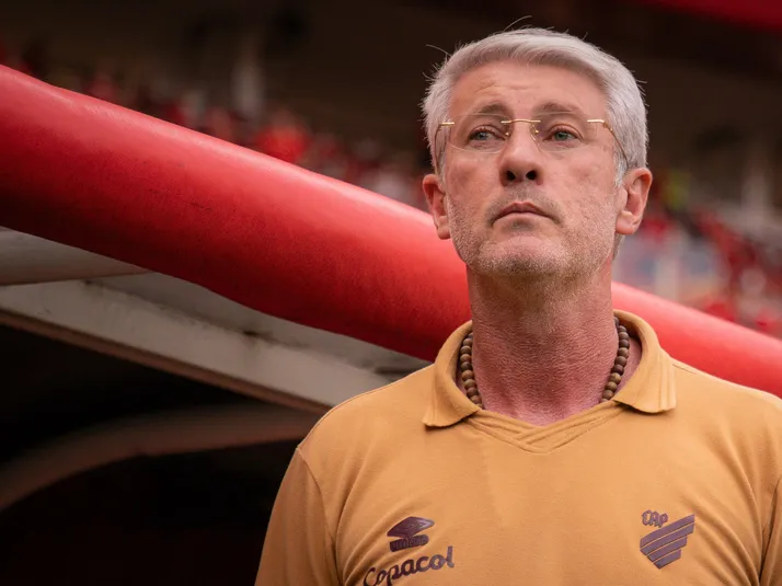 Athletico-PR terá três mudanças para enfrentar o Foz