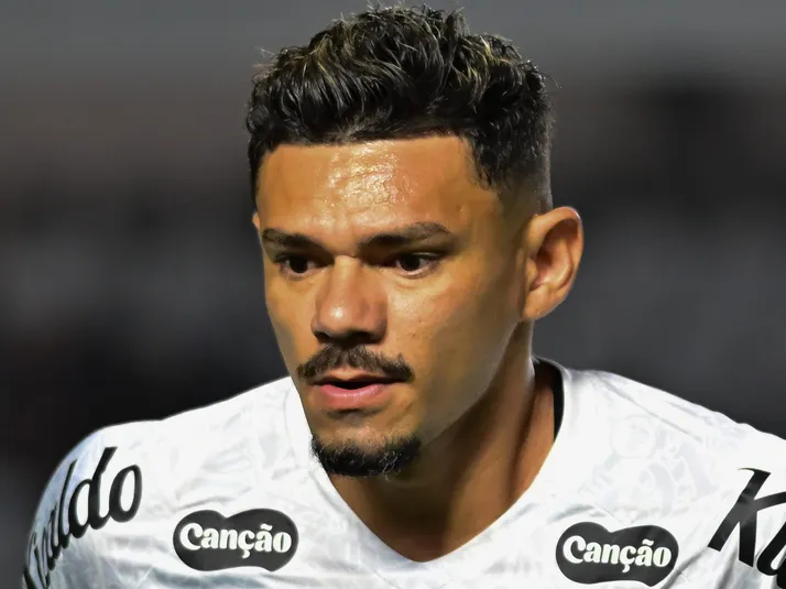 Coritiba não chega a acordo pela contratação de Tiquinho Soares