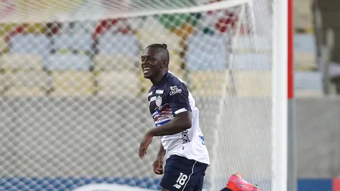 Edwuin Cetré of Junior celebrates after scoring the second goal of his team during a match between Fluminense and Junior as part of Group D of Copa CONMEBOL Libertadores 2021 at Maracana Stadium on May 18, 2021 in Rio de Janeiro, Brazil. (Photo by Buda Mendes/Getty Images)