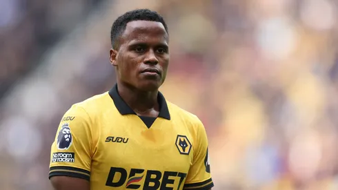 Jhon Arias, do Wolverhampton Wanderers, em ação durante a partida da Premier League entre Wolverhampton Wanderers e Brighton & Hove Albion, no Molineux, em 5 de outubro de 2025, em Wolverhampton, Inglaterra. (Foto de Michael Regan/Getty Images)