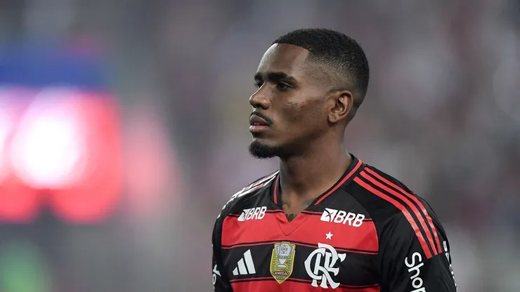 Evertton Araújo, volante do Flamengo. Foto: Thiago Ribeiro/AGIF