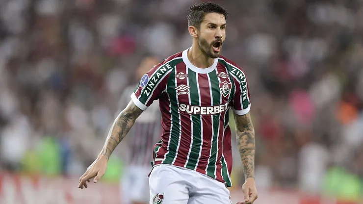 Everaldo está na mira do Athletico-PR