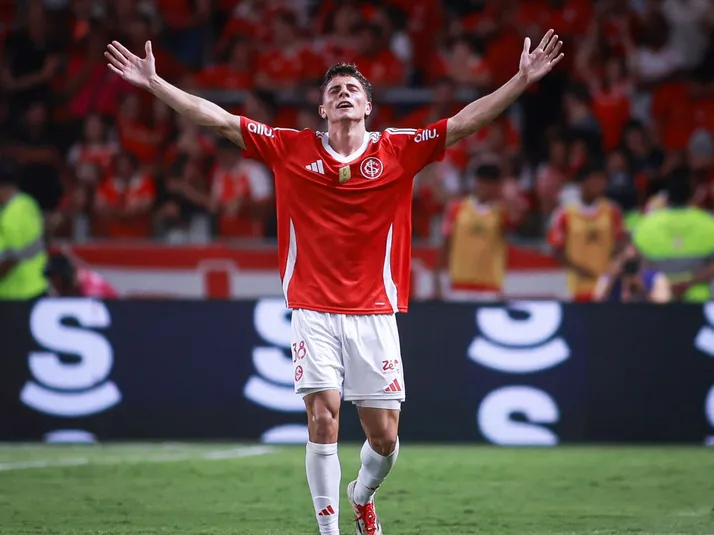 Internacional não renova com o atacante Diego Cóser