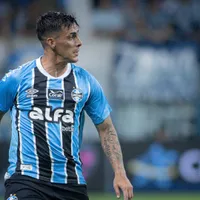 Grêmio pode ter Pavón de titular diante do Botafogo