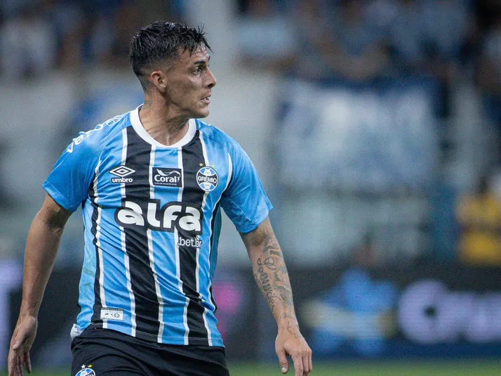 Grêmio pode ter Pavón de titular diante do Botafogo