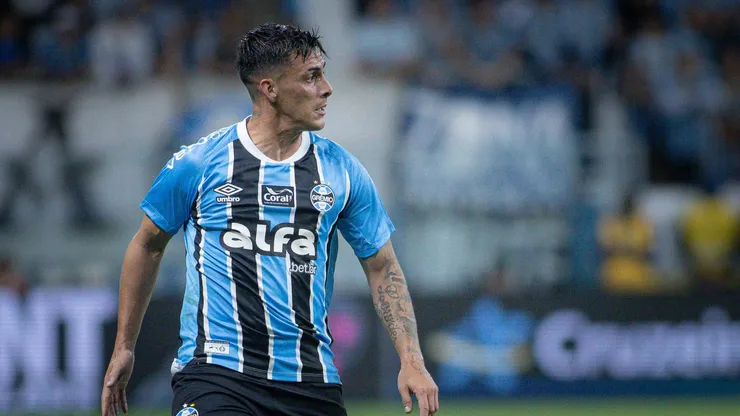 Pavón deve ganhar chances em Grêmio x Botafogo. Foto: Maxi Franzoi/AGIF