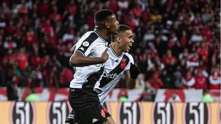 Lyncon comemorando gol contra o Internacional. Foto: Leandro Amorin/Vasco