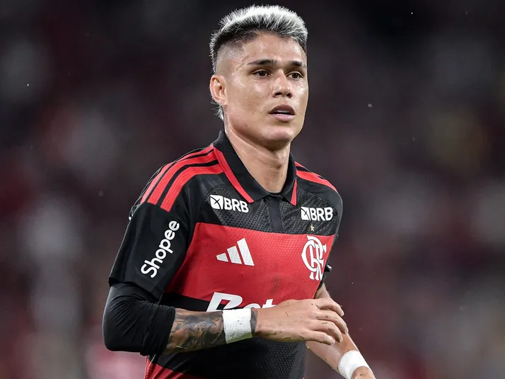 Luiz Araújo não negocia saída do Flamengo