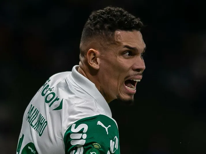 Paulinho só deve estar 100% fisicamente depois da Copa