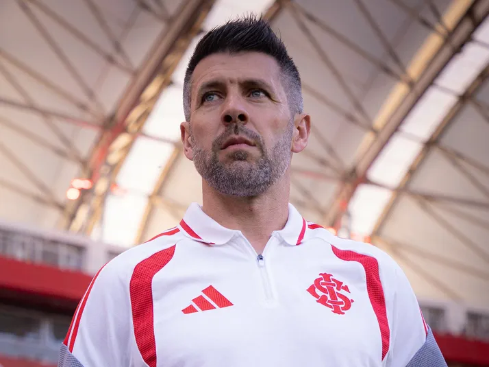 Flamengo x Internacional: Pezzolano garante empate com mudanças
