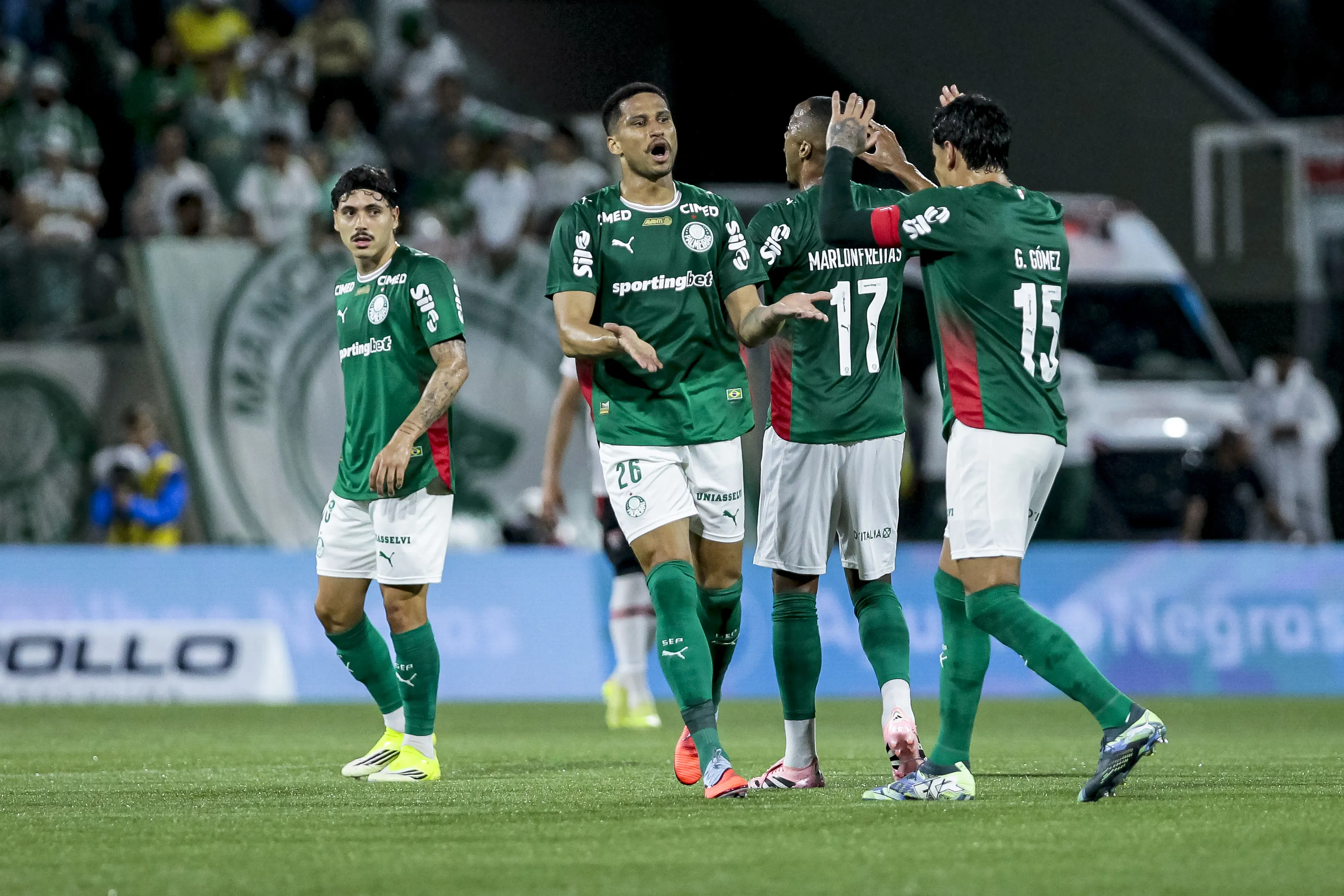 Murilo jogador do Palmeiras comemora seu gol durante partida contra o Vitoria no estadio Arena Barueri pelo campeonato Brasileiro A 2026. Foto: Marco Miatelo/AGIF