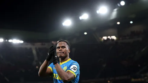  Jhon Arias of Wolverhampton Wanderers applauds after being substituted off during the Premier League match between Manchester United and Wolverhampton Wanderers at Old Trafford on December 30, 2025 in Manchester, England. (Photo by Michael Regan/Getty Images)
