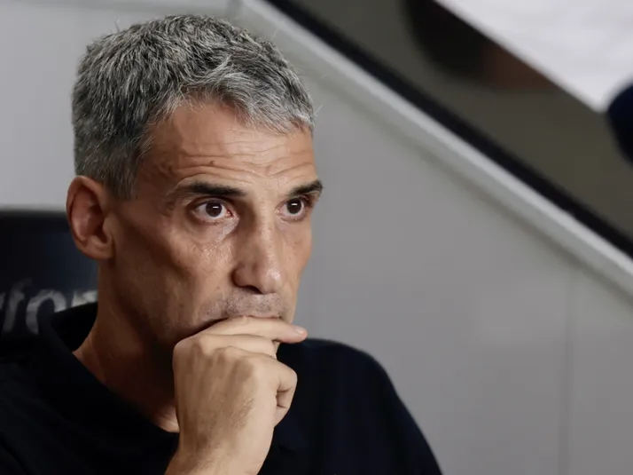 Vojvoda pede reforços no Santos, mas desabafa sobre dificuldade