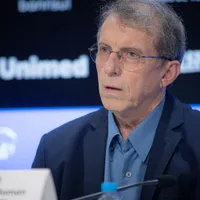 Grêmio mira receita acima de R$ 50 milhões com patrocínio máster