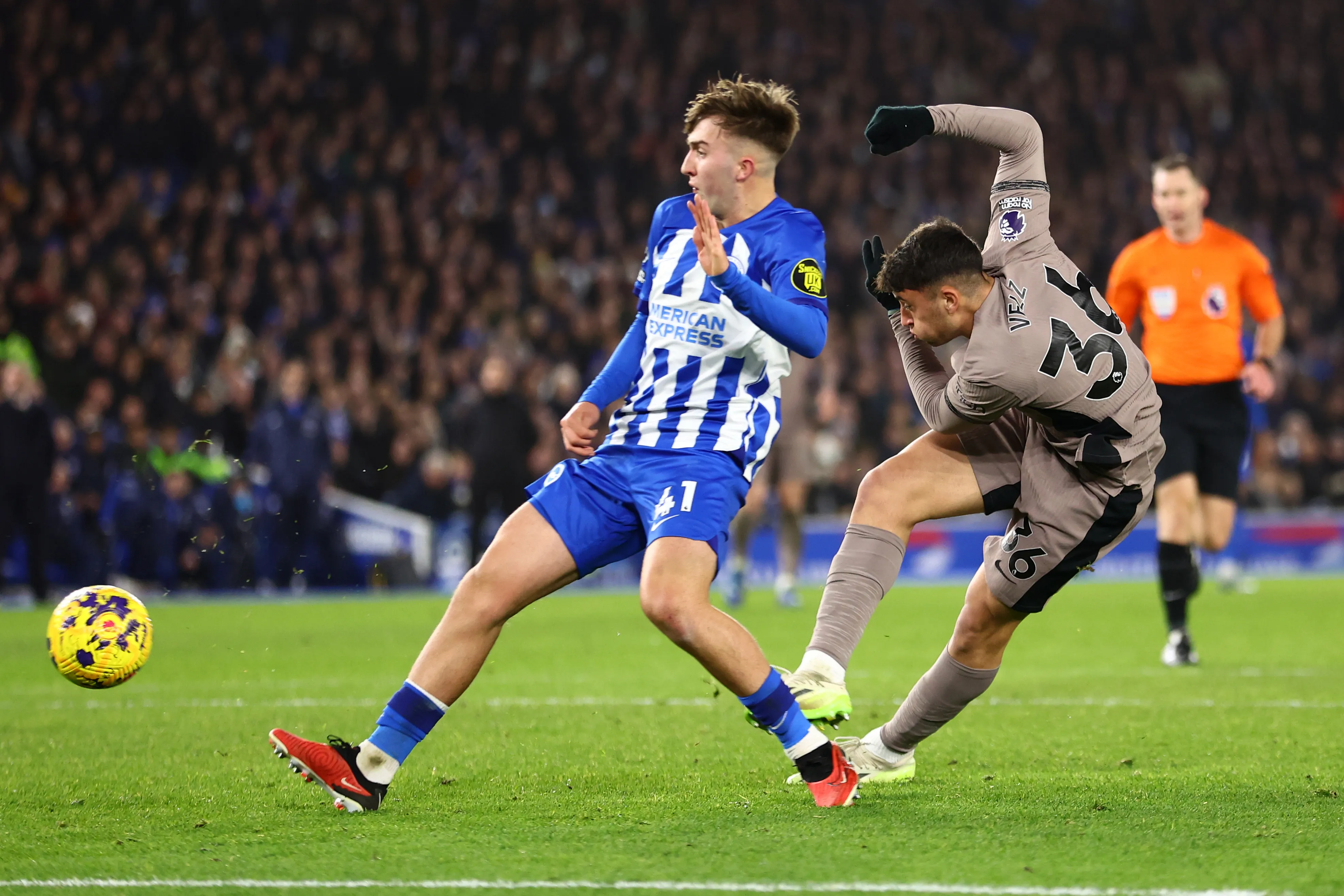 Alejo Veliz pelo Tottenham Hotspur. (Photo by Bryn Lennon/Getty Images)