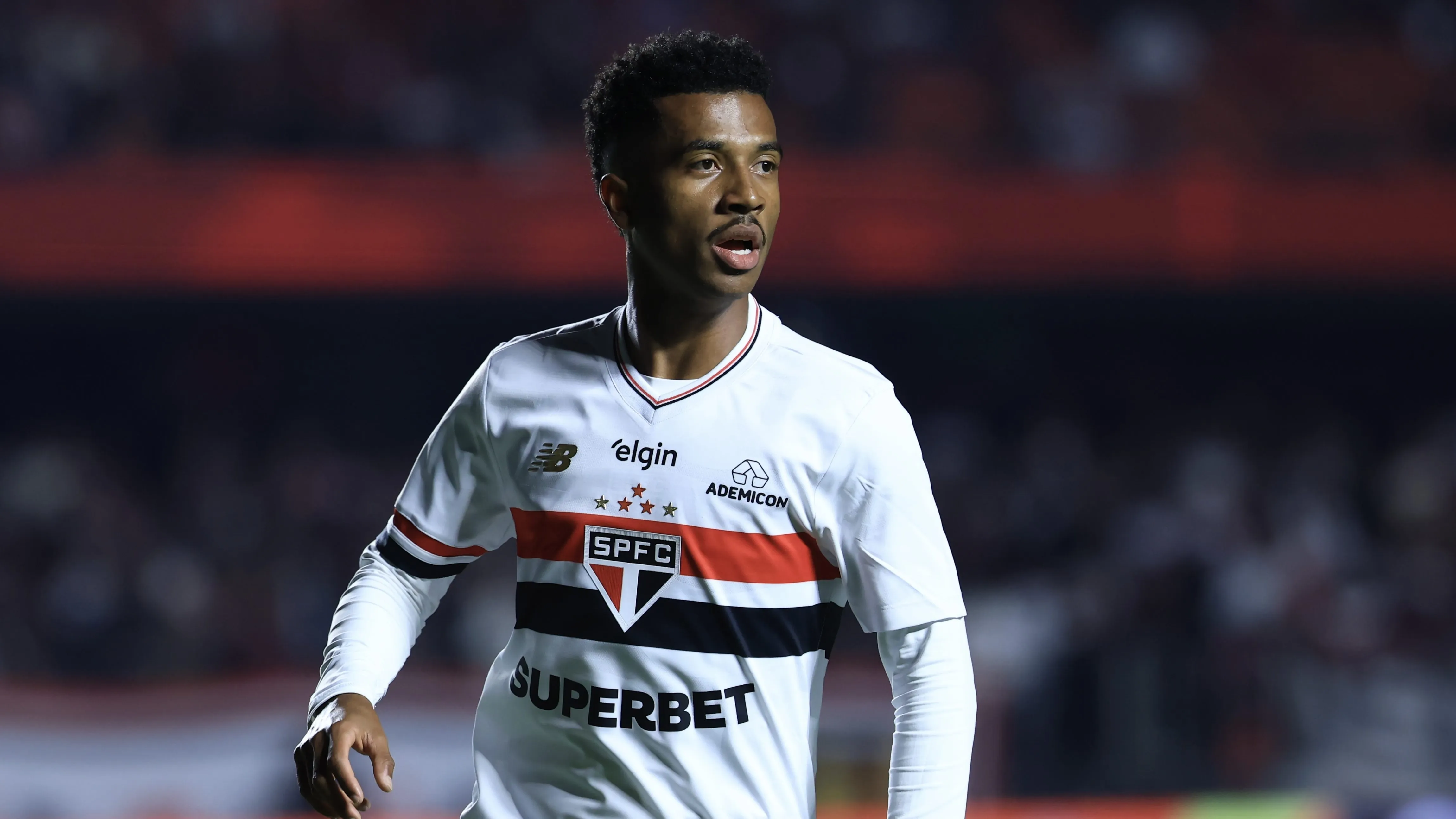 Marcos Antônio deve seguir no Morumbis - Foto: Marcello Zambrana/AGIF.