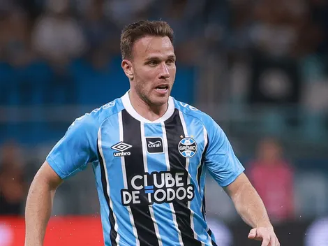 Dirigente do Grêmio descarta conversas para saída de Arthur