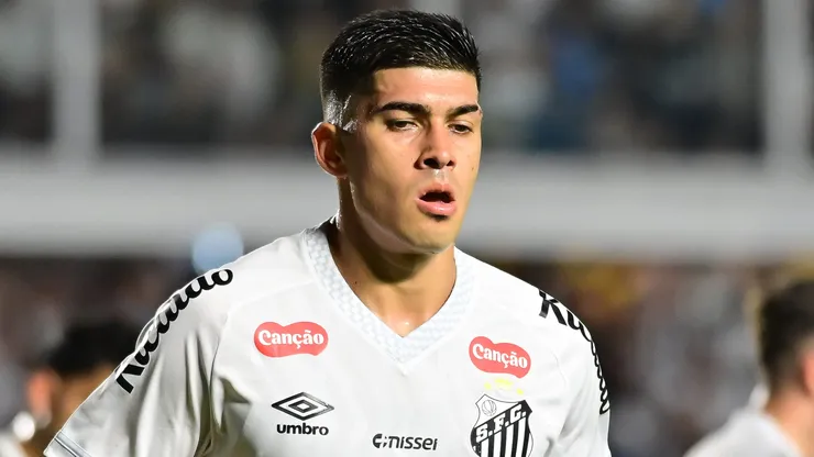 Adonis Frias se lesionou em Santos x São Paulo.