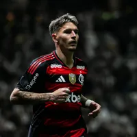 Varela decide falar sobre momento ruim do Flamengo