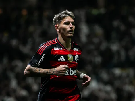 Varela decide falar sobre momento ruim do Flamengo