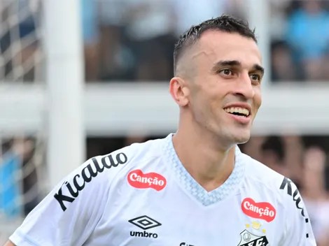 Santos pode negociar João Schmidt com o Athletico Paranaense