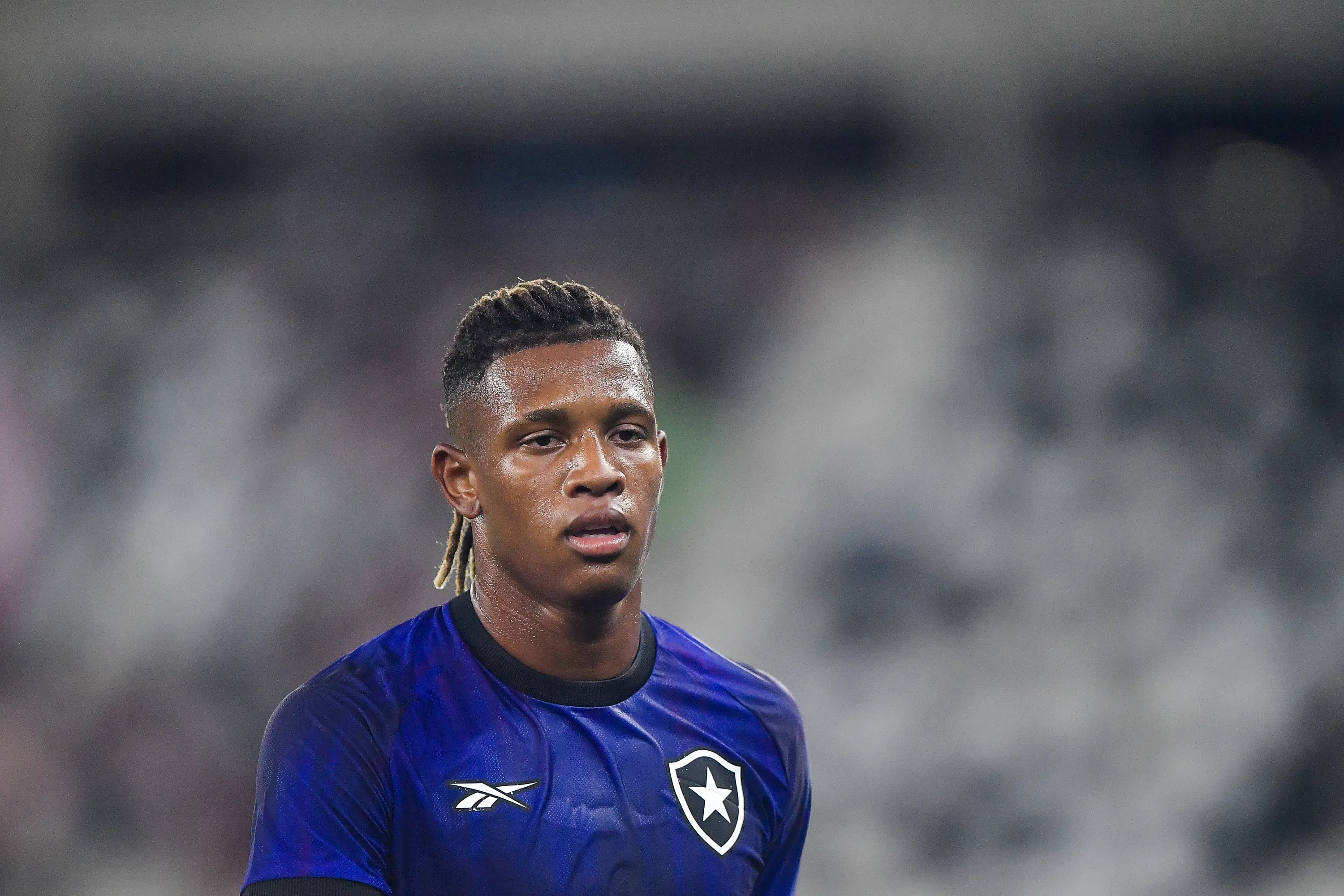 RJ – RIO DE JANEIRO – 24/01/2026 – CARIOCA 2026, BOTAFOGO X BANGU – Danilo jogador do Botafogo durante partida contra o Bangu no estadio Engenhao pelo campeonato Carioca 2026. Foto: Thiago Ribeiro/AGIF