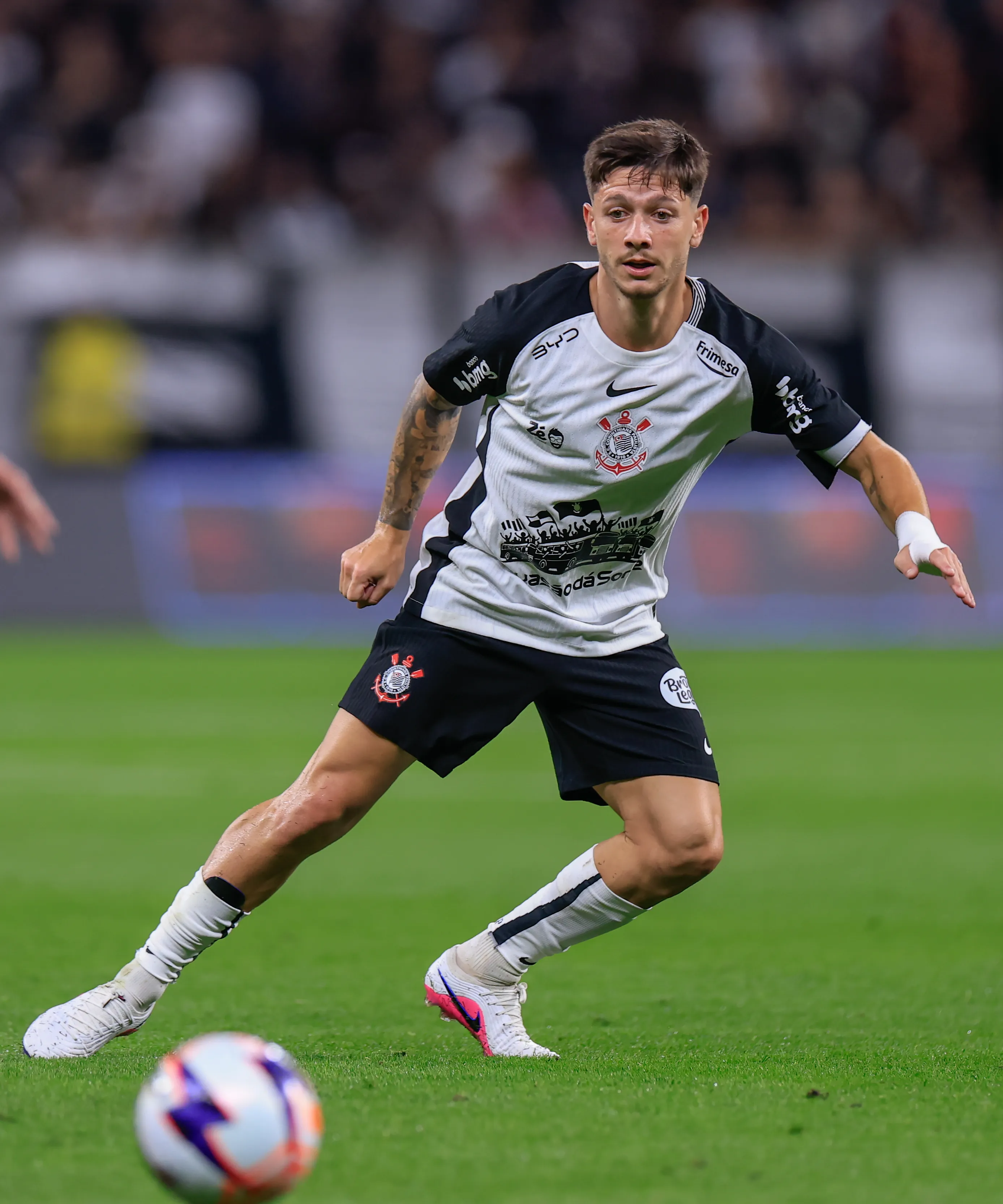 SP – SAO PAULO – 05/02/2026 – PAULISTA 2026, CORINTHIANS X CAPIVARIANO – Rodrigo Garro jogador do Corinthians durante partida contra o Capivariano no estadio Arena Corinthians pelo campeonato Paulista 2026. Foto: Marcello Zambrana/AGIF