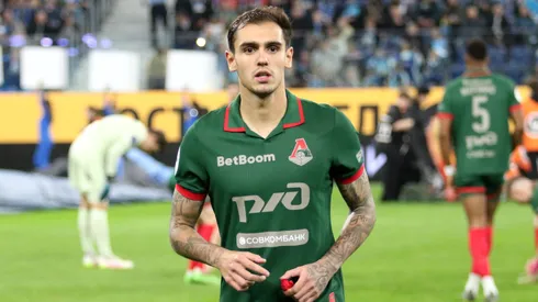 Lucas Fasson durante partida pelo Lokomotiv, da Rússia.