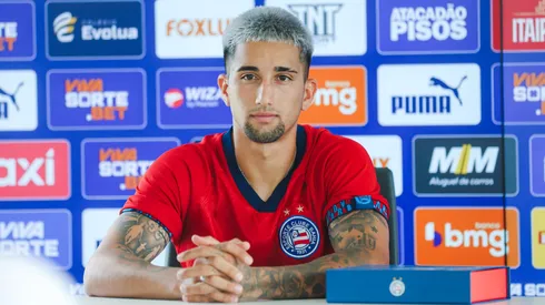 Cristian Olivera, atacante do Bahia, em apresentação oficial (Imagem: Letícia Martins/EC Bahia)