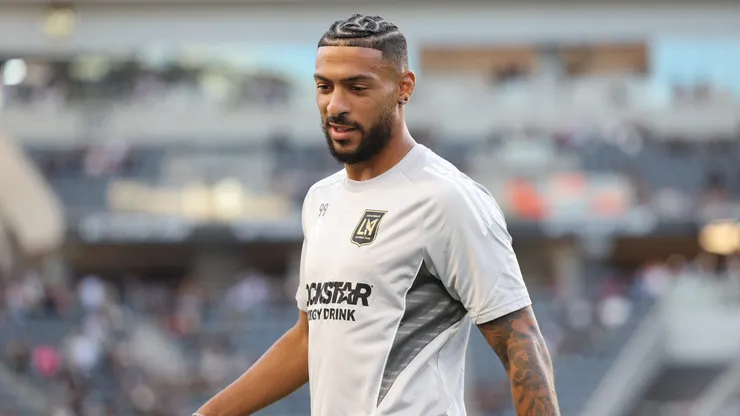 Denis Bouanga #99 of Los Angeles FC warms up before the first half of the game against Atlanta United at BMO Stadium on October 5, 2025 in Los Angeles, California.