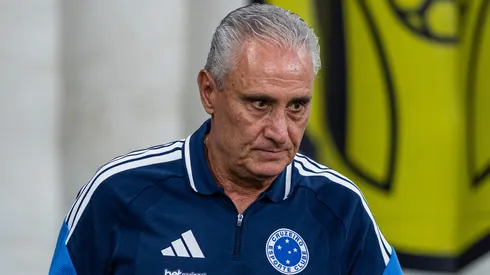 Tite durante confronto contra o Coritiba no Brasileirão de 2026.
