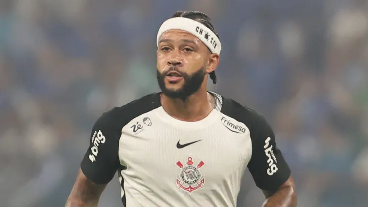 Memphis Depay jogador do Corinthians durante partida contra o Cruzeiro no estadio Mineirao pelo campeonato Copa Do Brasil 2025. Foto: Gilson Lobo/AGIF