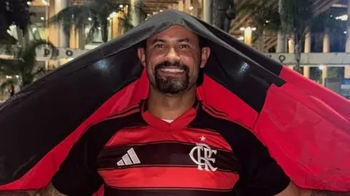 Ex-goleiro Bruno em frente ao Maracanã. Foto: Reprodução Instagram