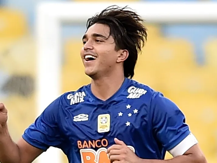 Marcelo Moreno, ídolo do Cruzeiro, pausa aposentadoria e retorna ao futebol