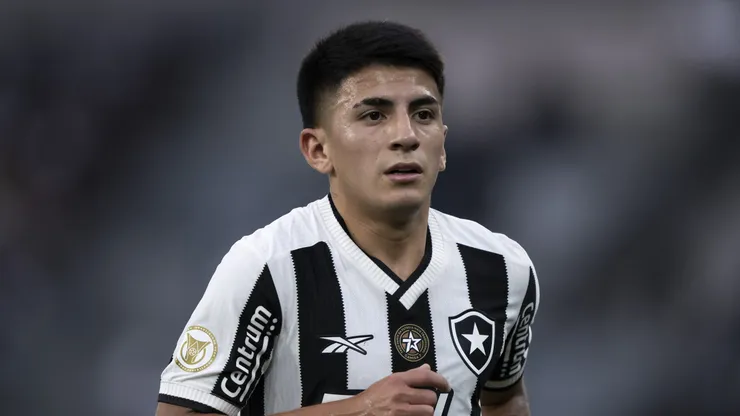 Botafogo resolveu o transfer ban.