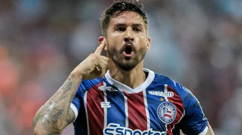 Everaldo durante confronto entre Bahia e Fluminense no Brasileirão de 2023.
