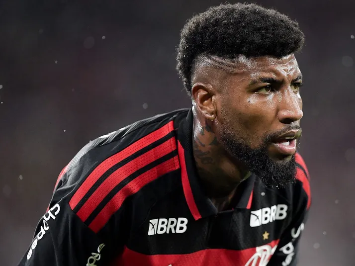 Léo Moura comenta situação de Emerson Royal no Flamengo