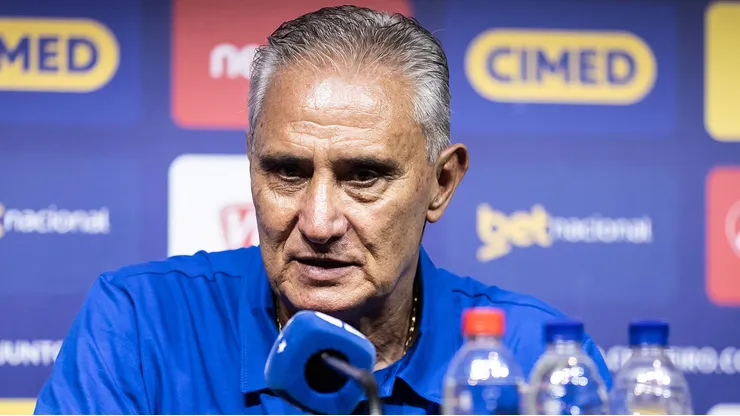 Tite em coletiva de imprensa. Foto: Gustavo Aleixo/Cruzeiro