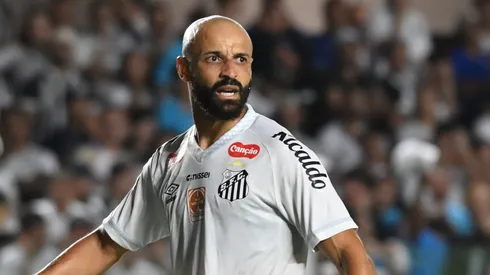 Thaciano pode reforçar o Santos contra o Noroeste. 
