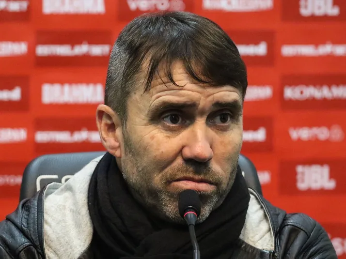 Ex-treinador do Inter, Coudet vive pressão na Espanha