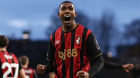 Rayan marca primeiro gol na Inglaterra
