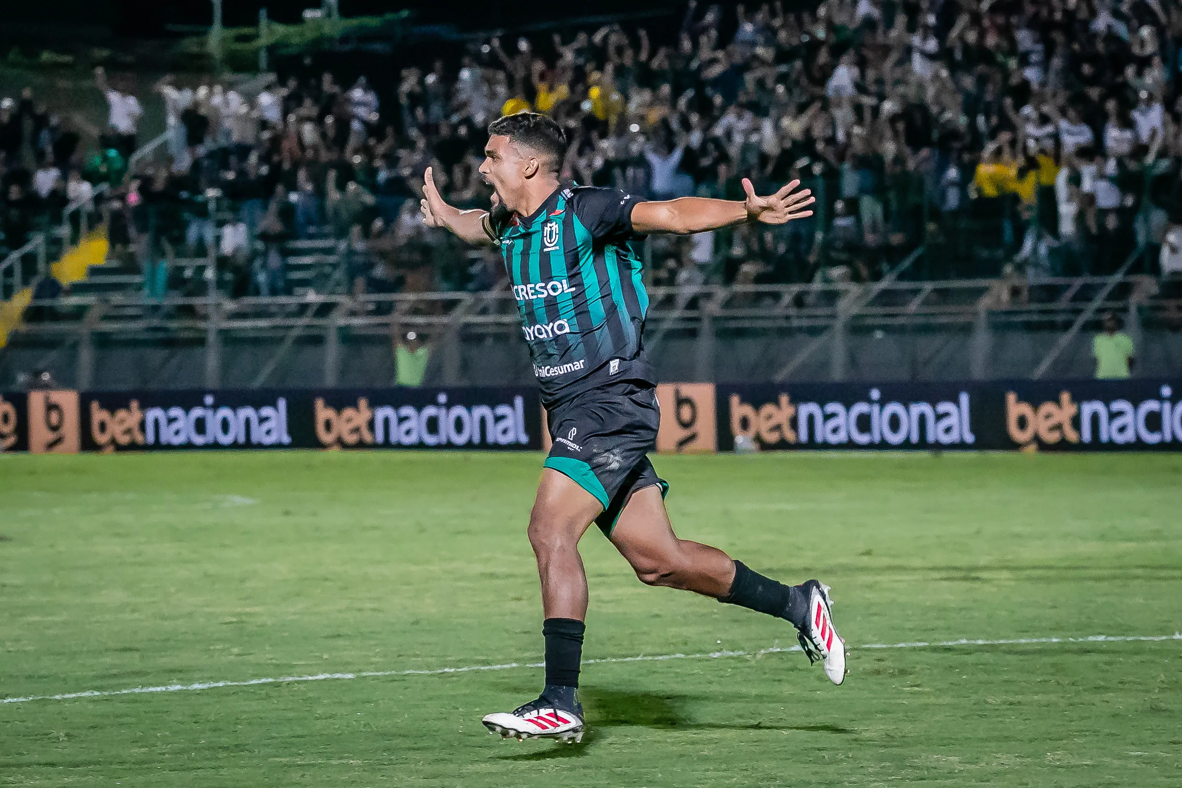 Ronald Carvalho estava no Maringá. Foto: Fernando Teramatsu/AGIF