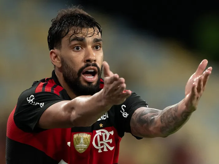 Filipe Luís destaca peso emocional do Flamengo para Paquetá