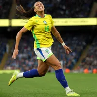 Bia Zaneratto vive noite especial com título pelo Palmeiras