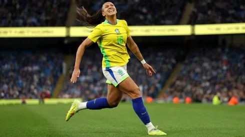 Capitã do Palmeiras celebra a conquista sobre o rival – Foto: Kate McShane/Getty Images
