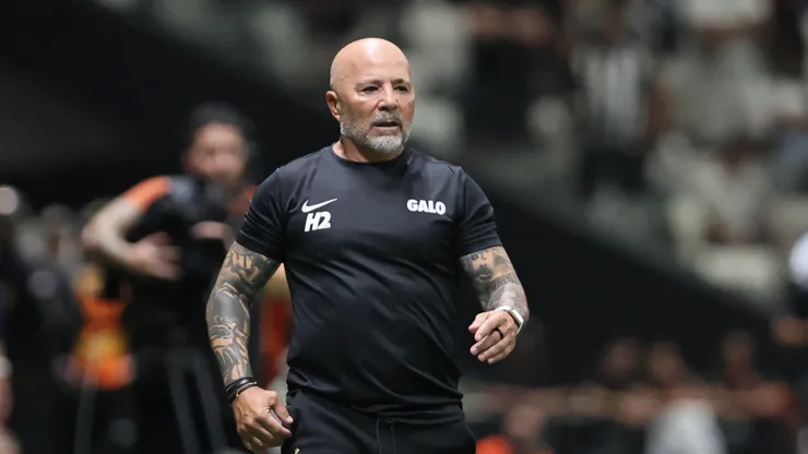 Jorge Sampaoli técnico do Atlético durante partida contra o Cruzeiro no estádio Arena MRV pelo campeonato Mineiro 2026. Foto: Gilson Lobo/AGIF